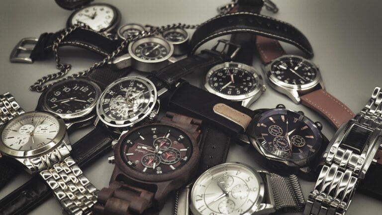 watch-7027594_1280
